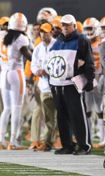 Bowl worthy: Vanderbilt upsets No. 24 Tennessee, 45-34